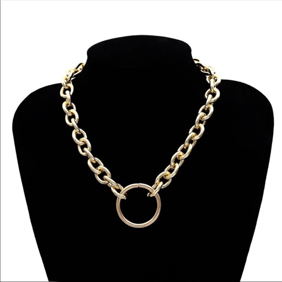 CELESTE ✨ Gold Circle Statement Chain Necklace - Picture 2 of 5